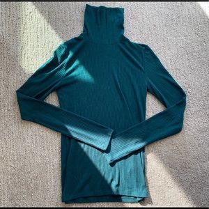 Madewell turtleneck top